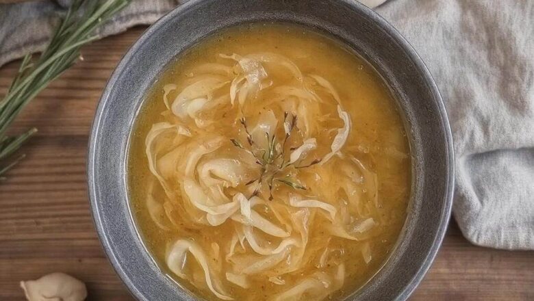 Wywar z łupin cebuli: Naturalna moc w każdym łyku